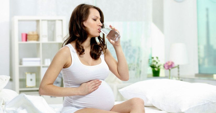 drinking-water_pregnant